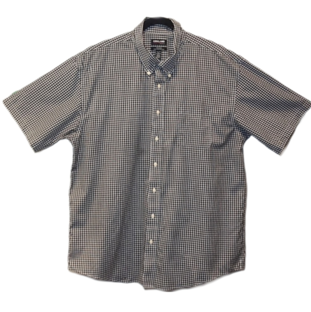Kirkland Signature Short Sleeve Button Down Shirt Non Iron Checkered Plaid